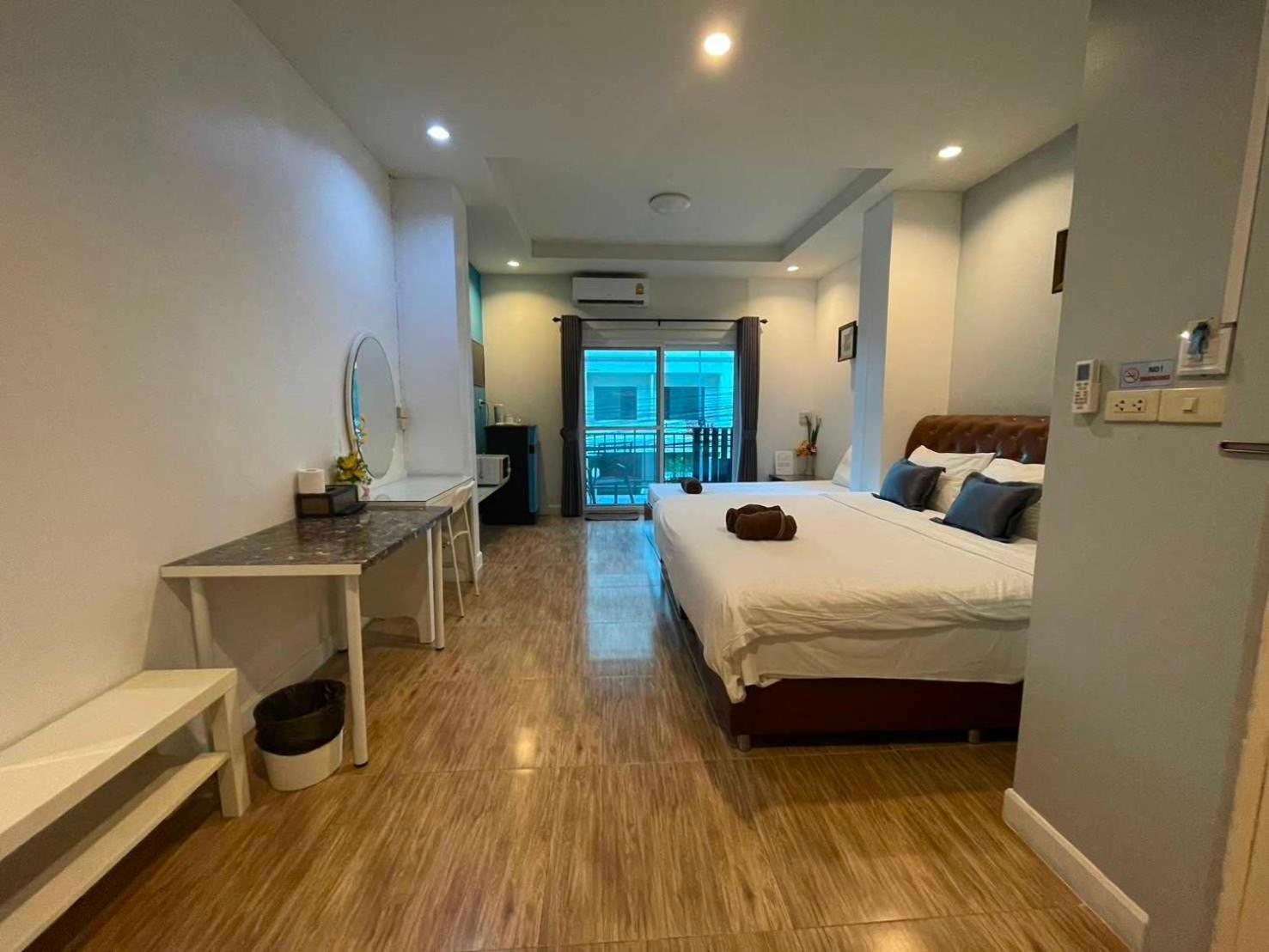 Oyo 75486 Anna Residence Jomtien Экстерьер фото