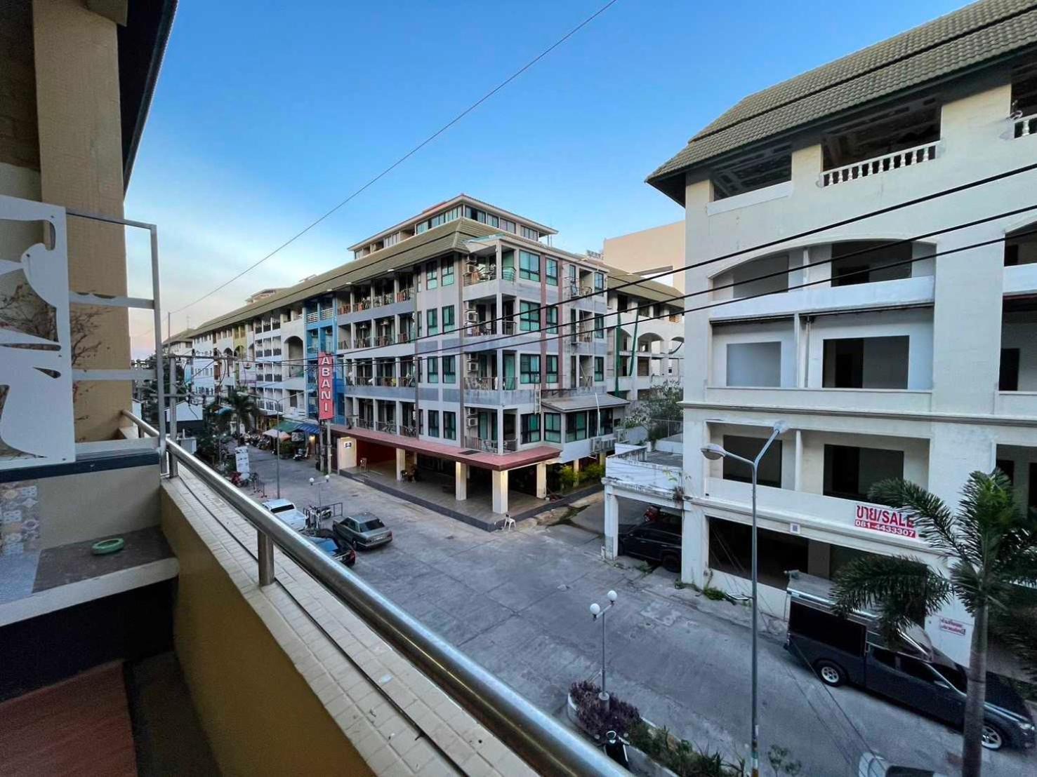 Oyo 75486 Anna Residence Jomtien Экстерьер фото